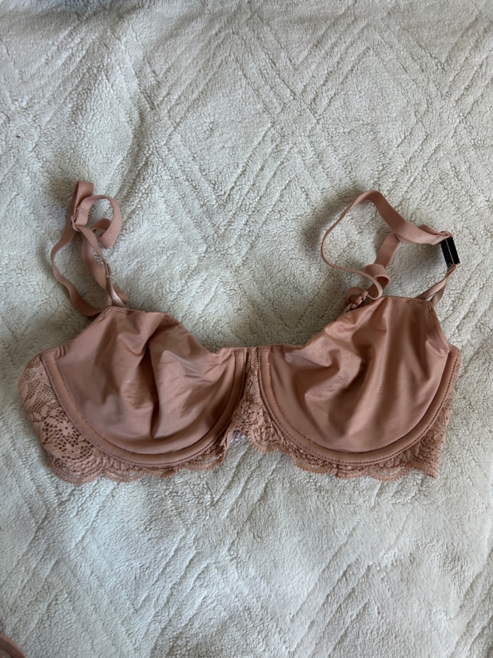 VS. Dream Angel Push up with out Padding. 34B only